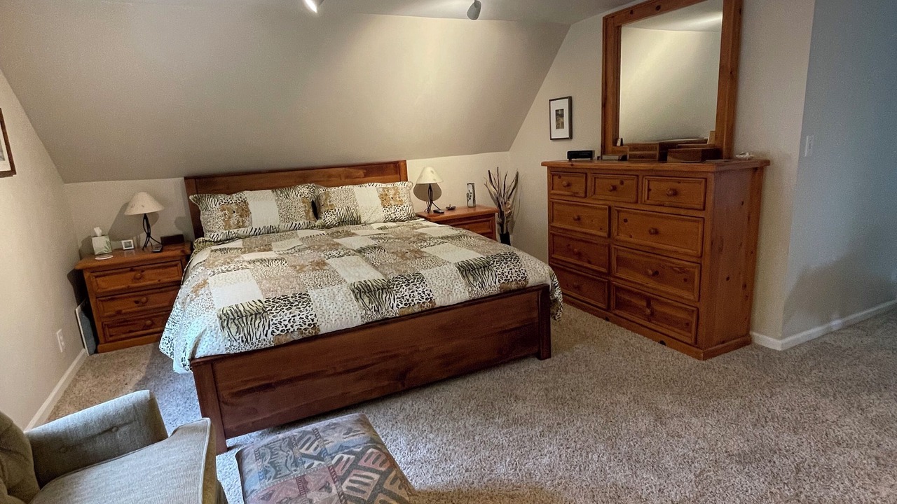 Photo of Bedroom in Whitefish Bay