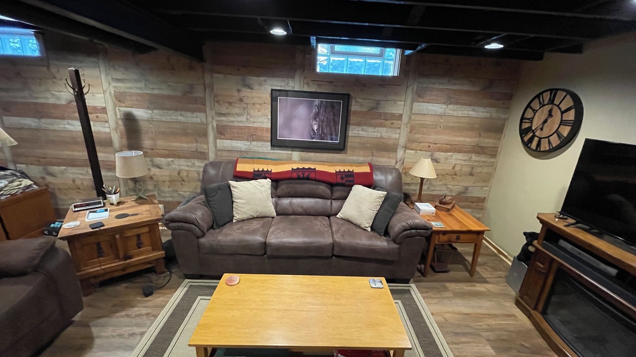 Photo of Livingroom in Whitefish Bay