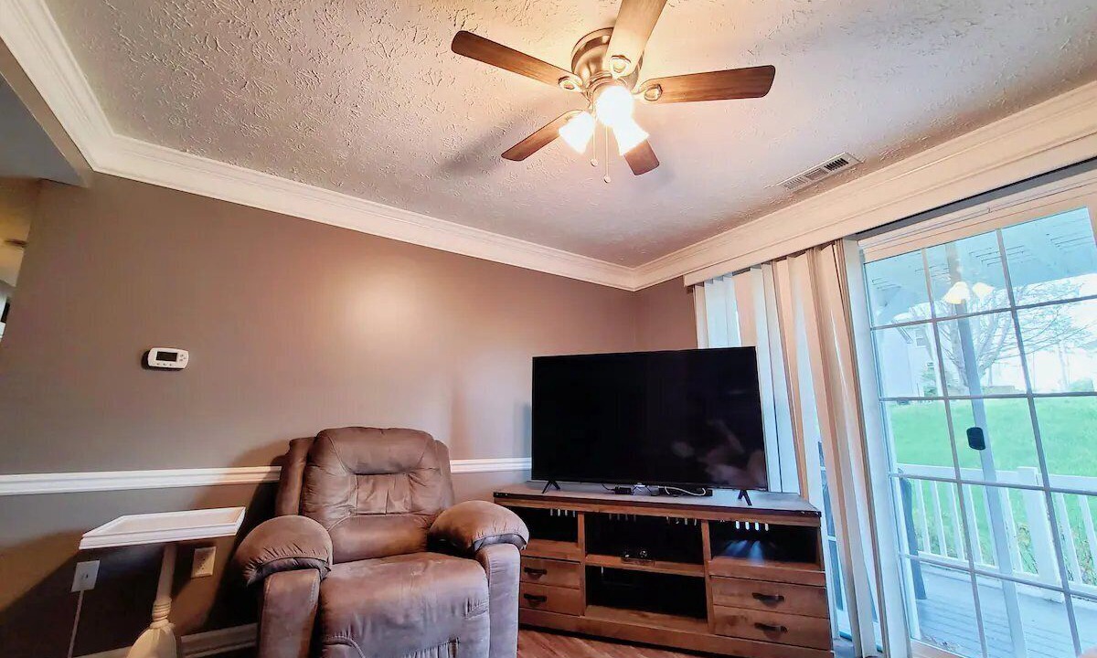 Photo of Livingroom in Lexington