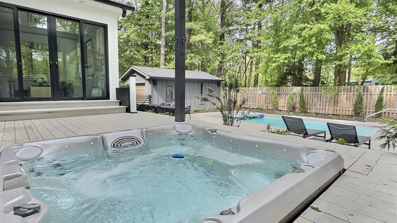 Photo of Patio Balcony in Shorewood-Tower Hills-Harbert