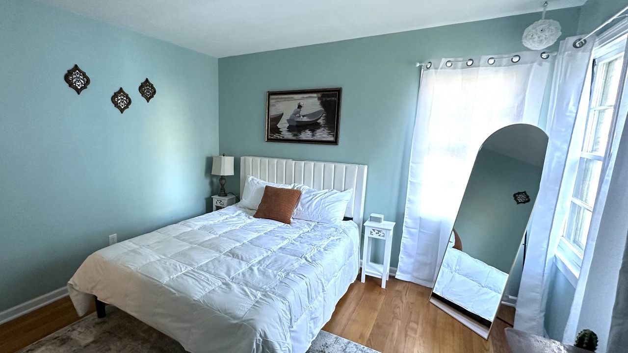 Photo of Bedroom in Kalamazoo