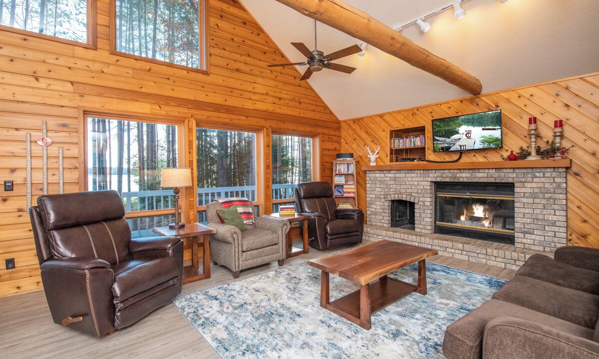 Photo of Livingroom in Eagle River