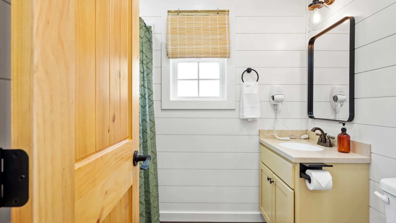 Photo of Bathroom in Williamstown