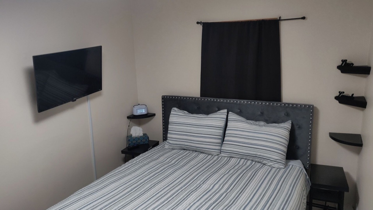 Photo of Bedroom in Bronson