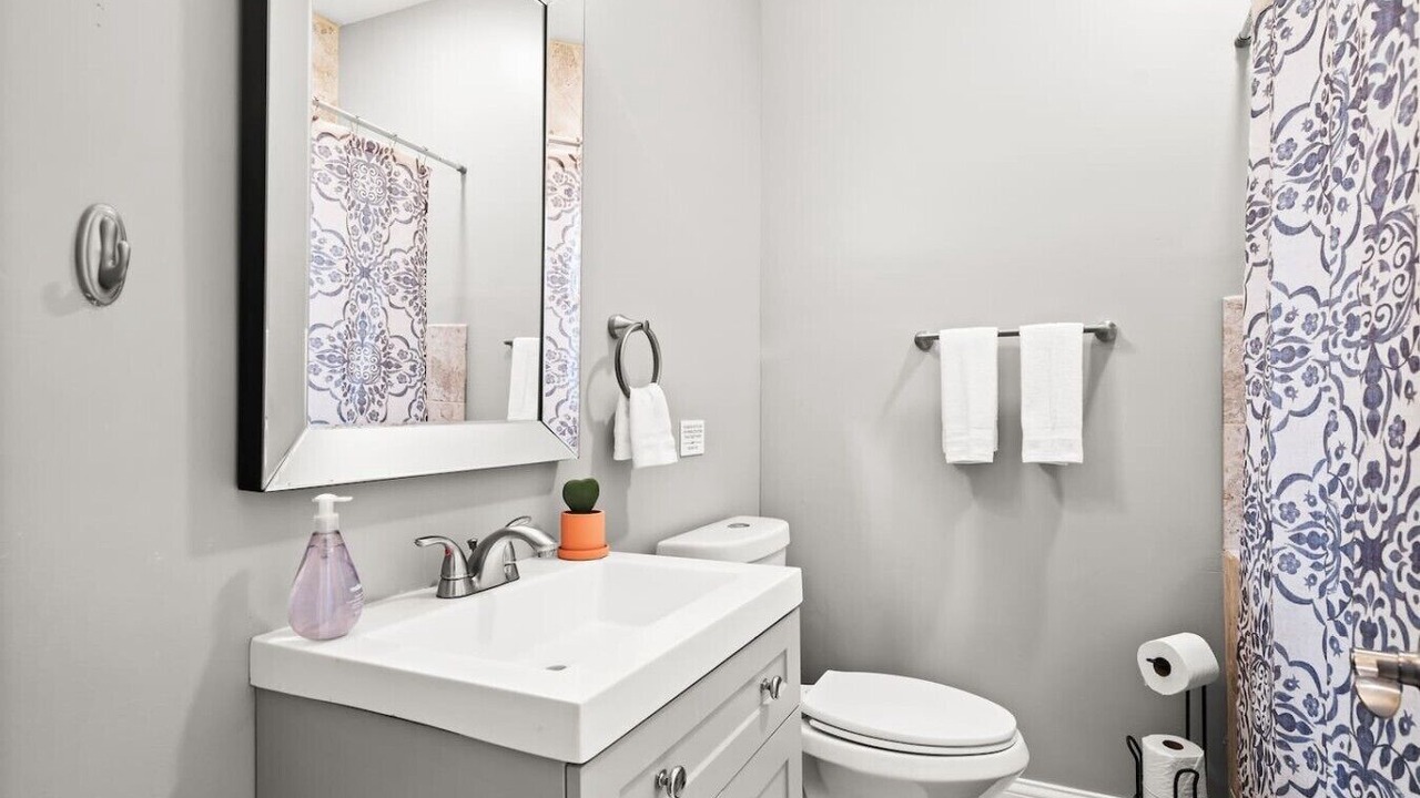 Photo of Bathroom in Avondale