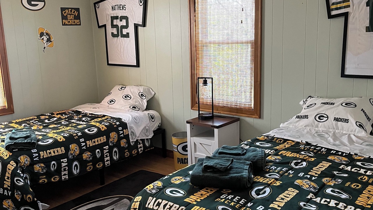 Photo of Others in Green Bay