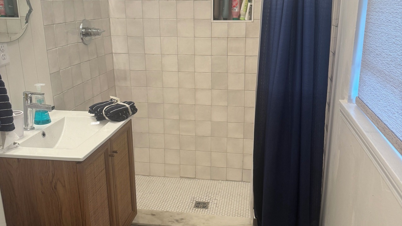 Photo of Bathroom in Shelbyville