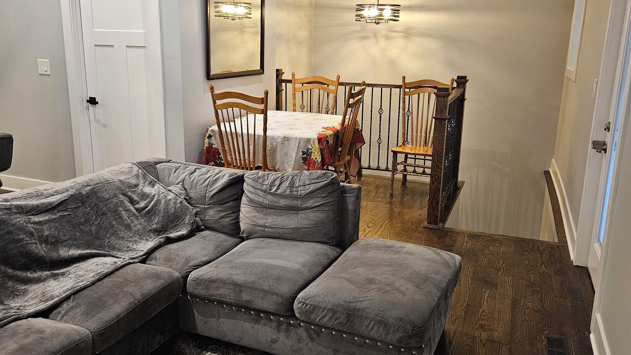 Photo of Livingroom in Tri-Taylor