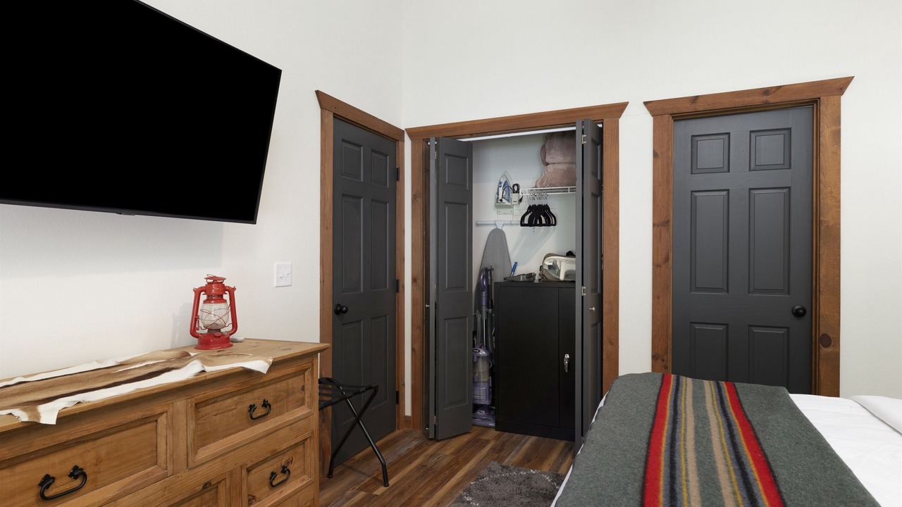Photo of Bedroom in Branson West