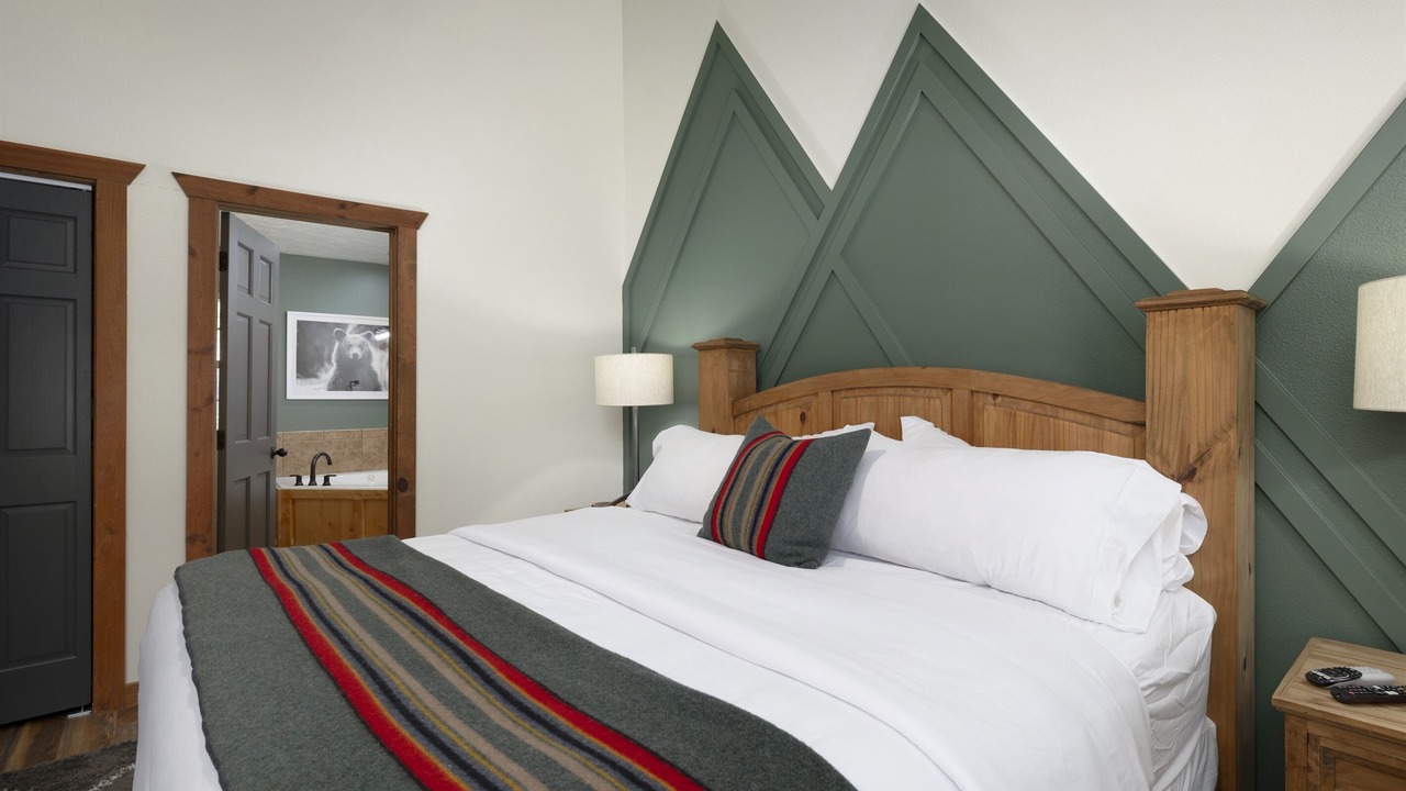 Photo of Bedroom in Branson West