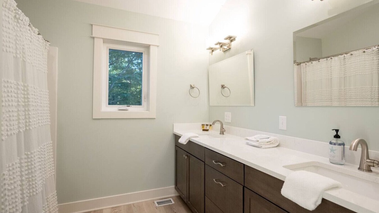 Photo of Bathroom in Norton Shores
