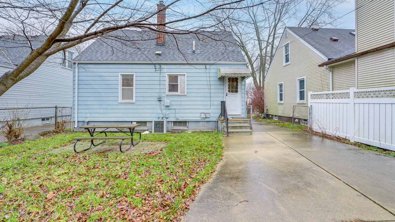 Photo of Outdoor in Dearborn