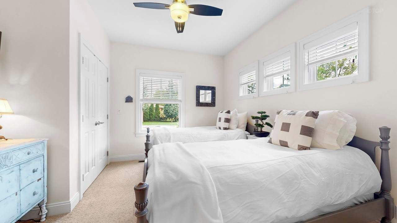 Photo of Bedroom in South Haven