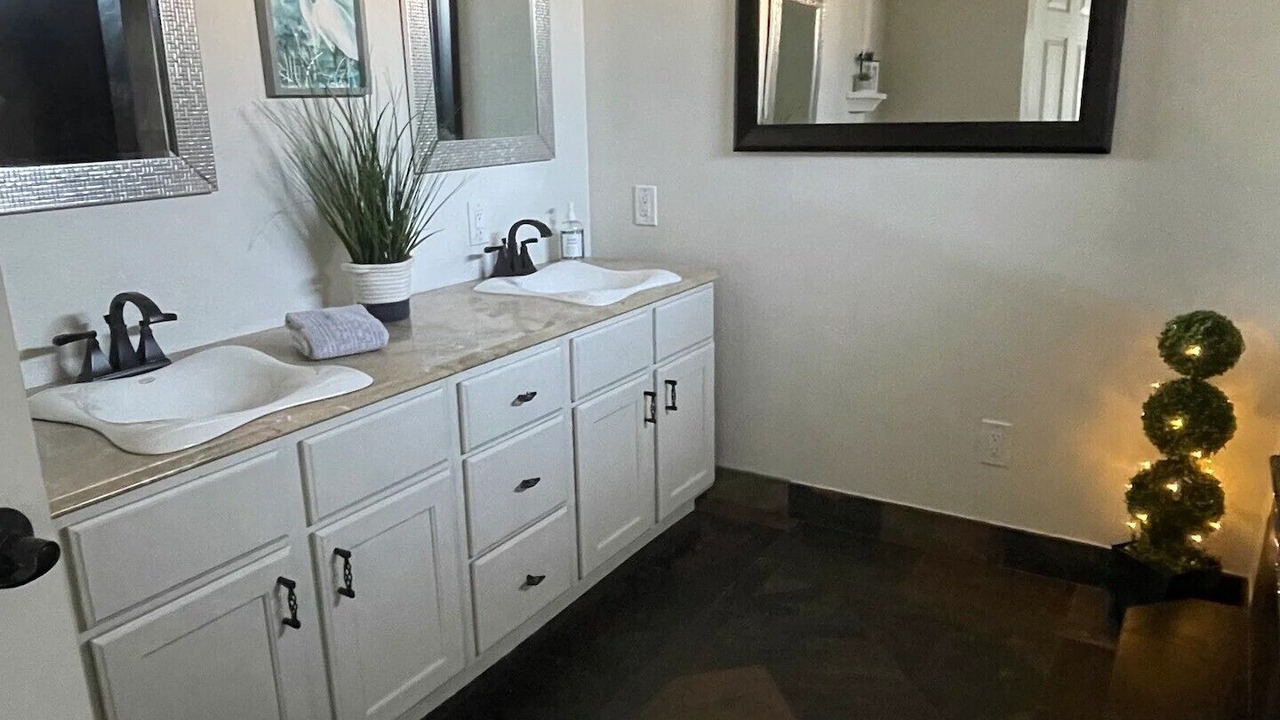Photo of Bathroom in Tawas City