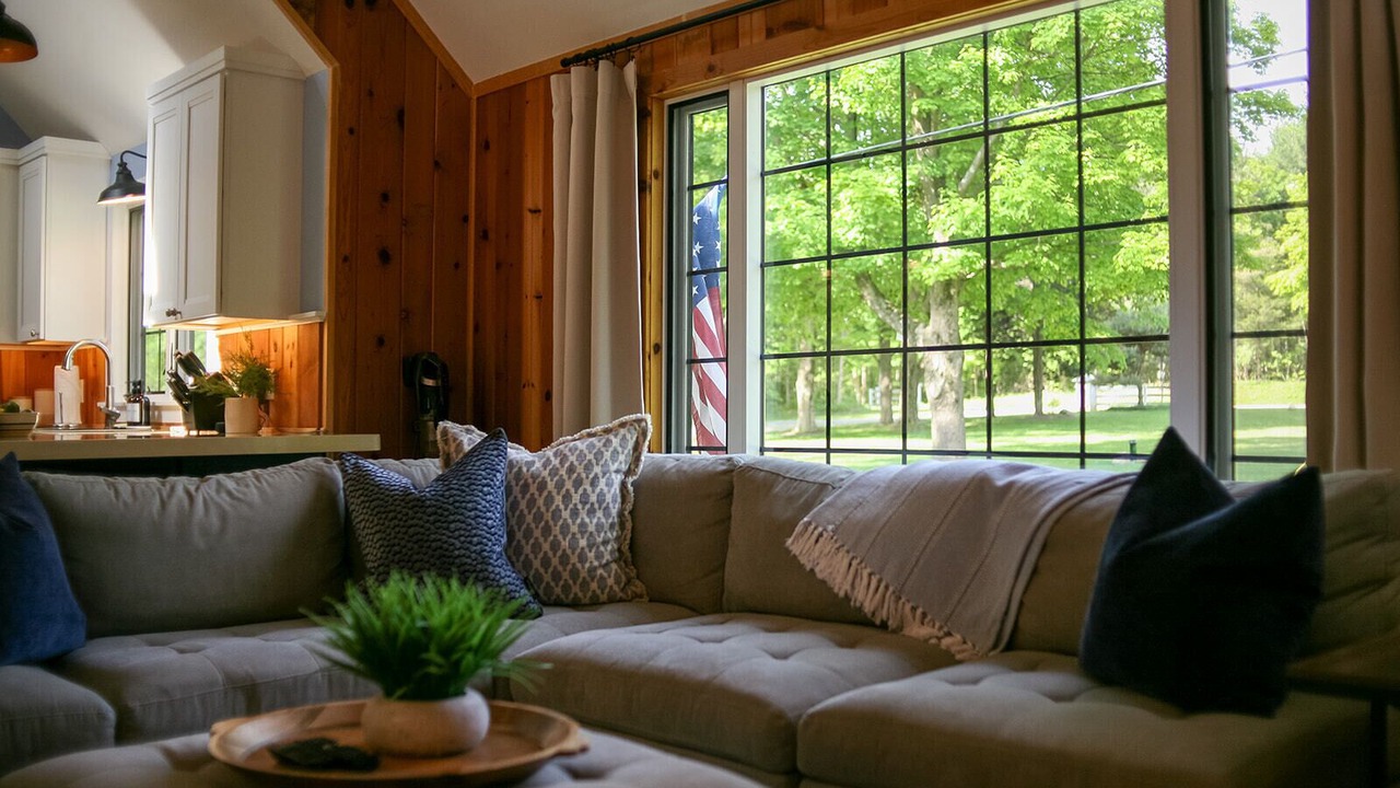 Photo of Livingroom in Fennville
