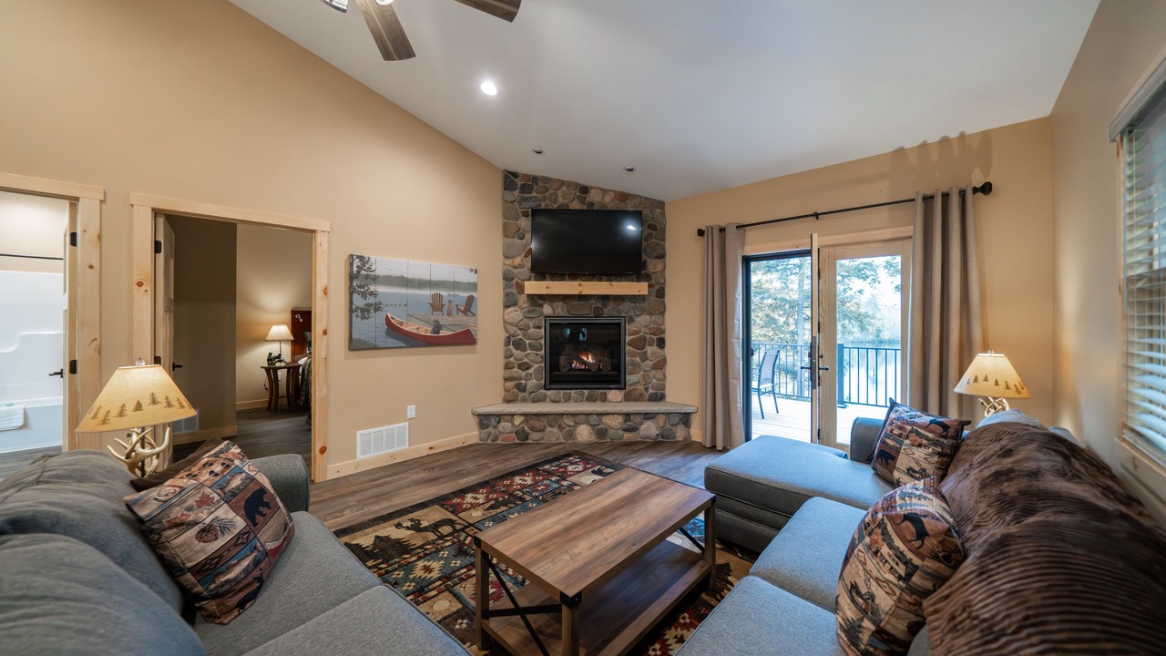 Photo of Livingroom in Cable