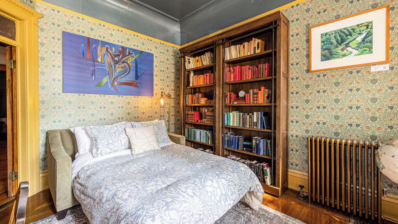 Photo of Bedroom in Lower East Side