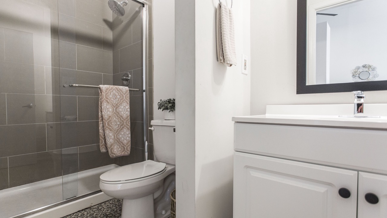 Photo of Bathroom in River Market