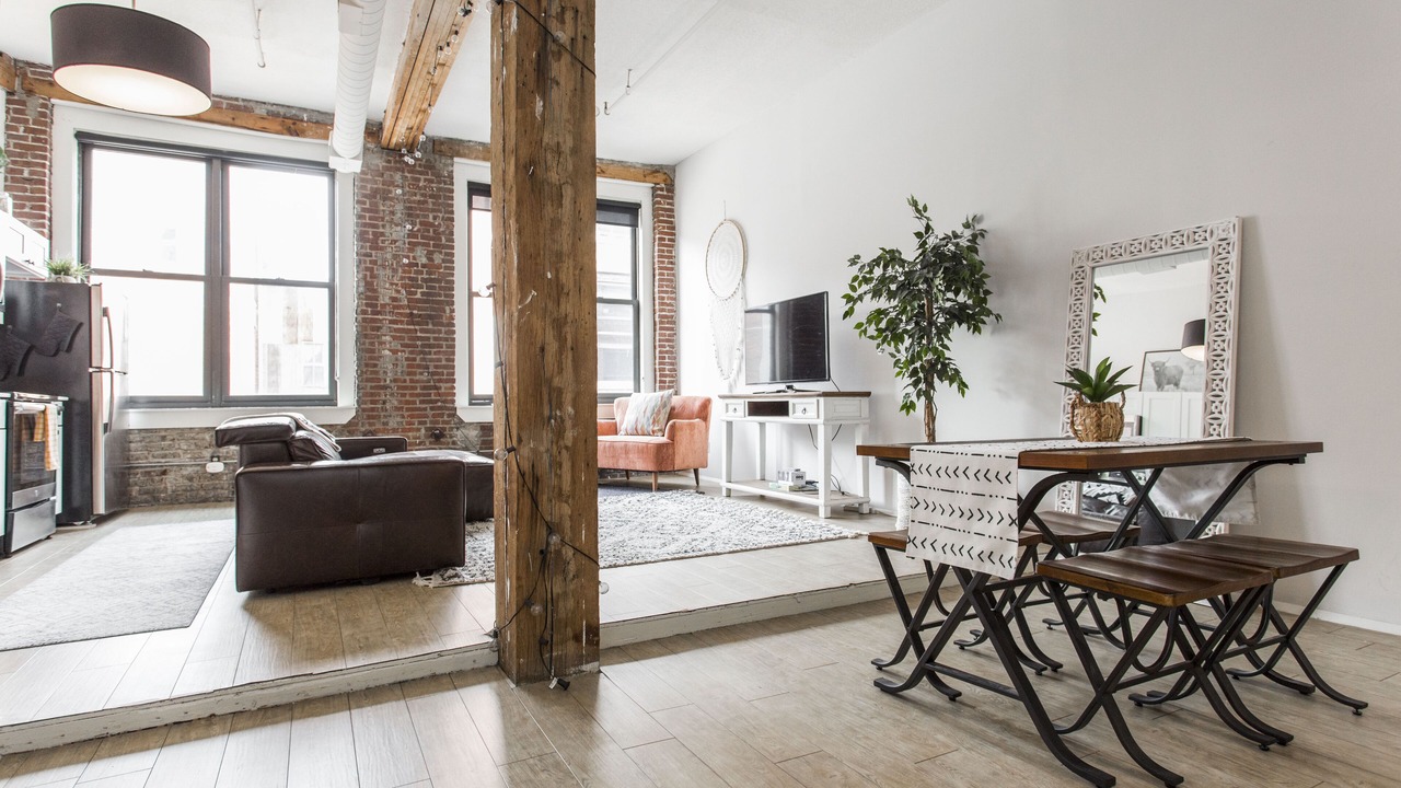 Photo of Livingroom in River Market