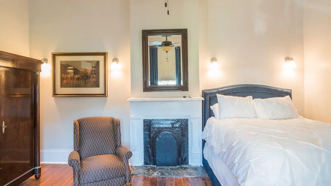 Photo of Bedroom in Lower Garden District
