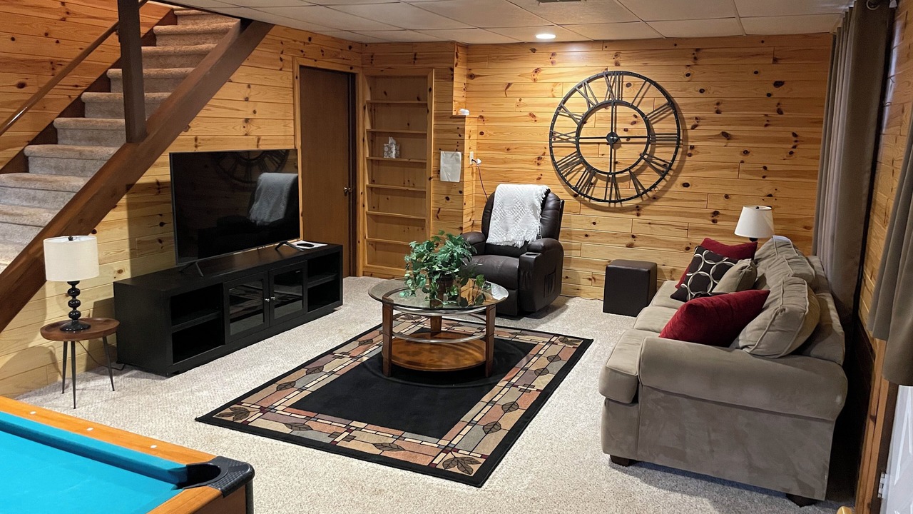 Photo of Livingroom in Lake Township