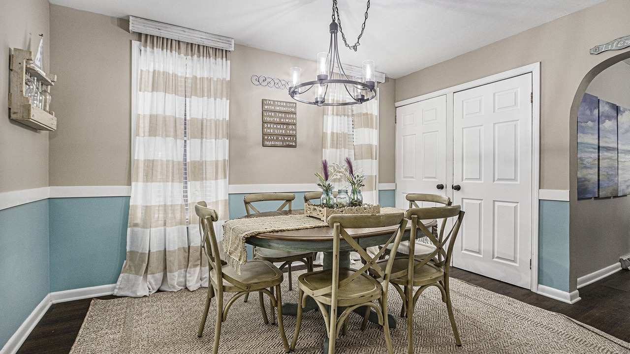 Photo of Livingroom in Lakeside