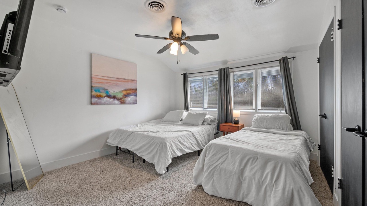 Photo of Bedroom in River Hills