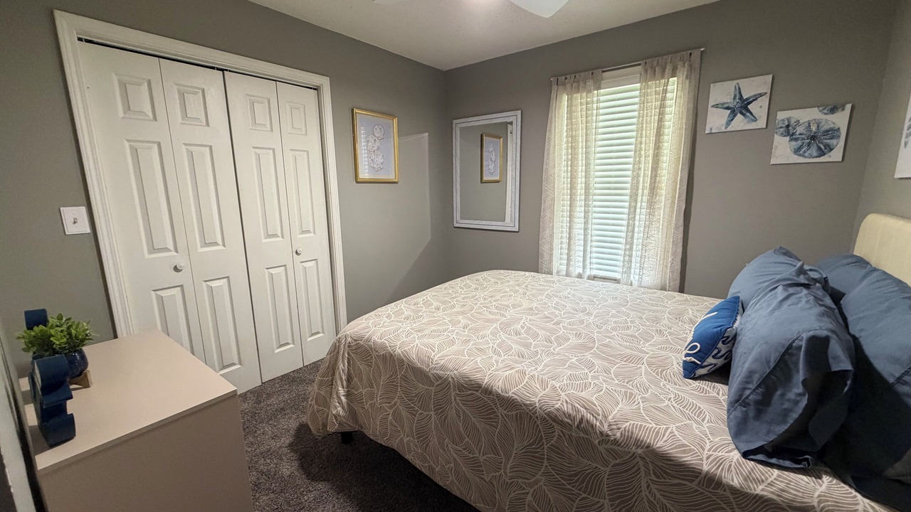 Photo of Bedroom in Benton