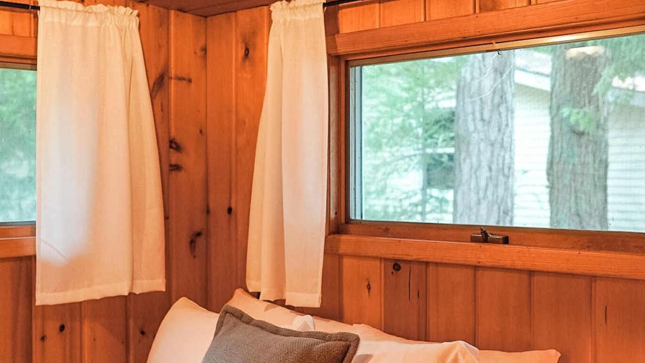 Photo of Bedroom in Onaway
