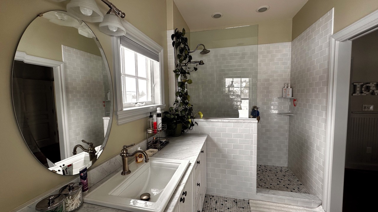 Photo of Bathroom in Mackinac Island