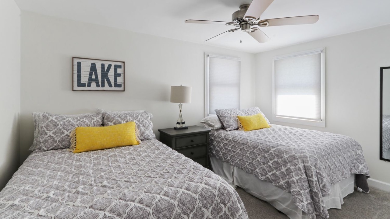 Photo of Bedroom in Country Club Estates
