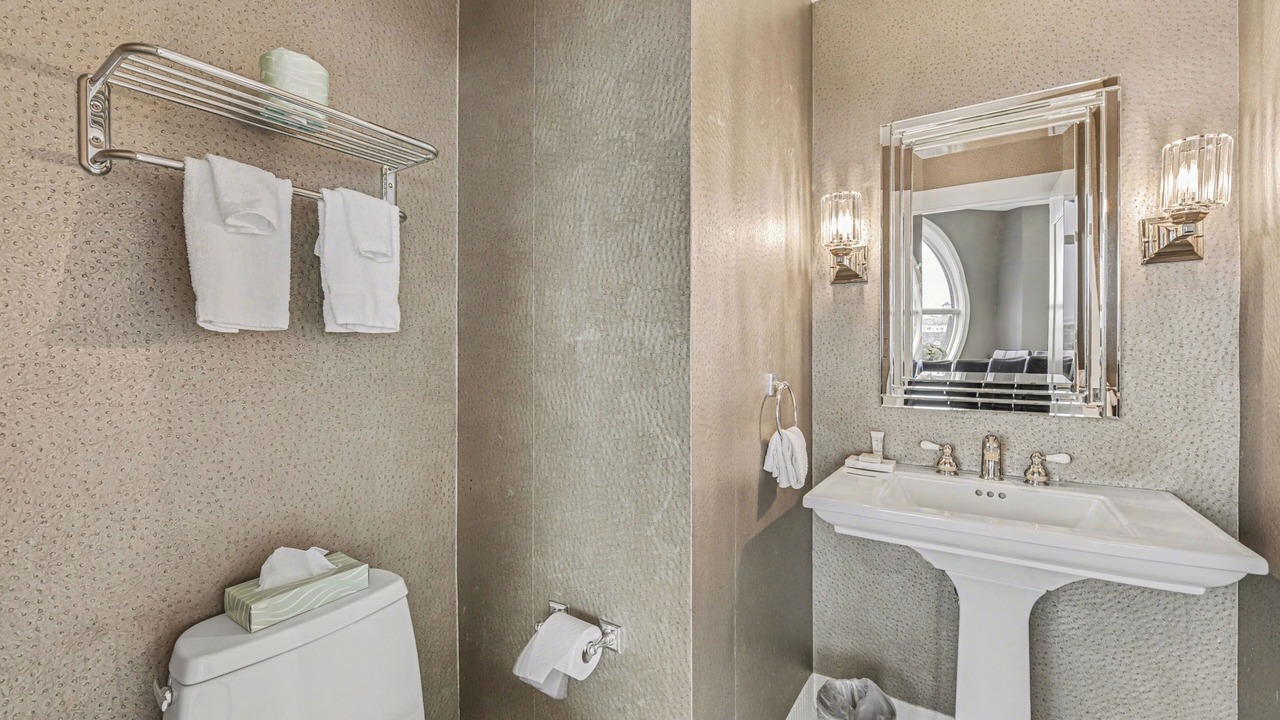 Photo of Bathroom in Bay Harbor