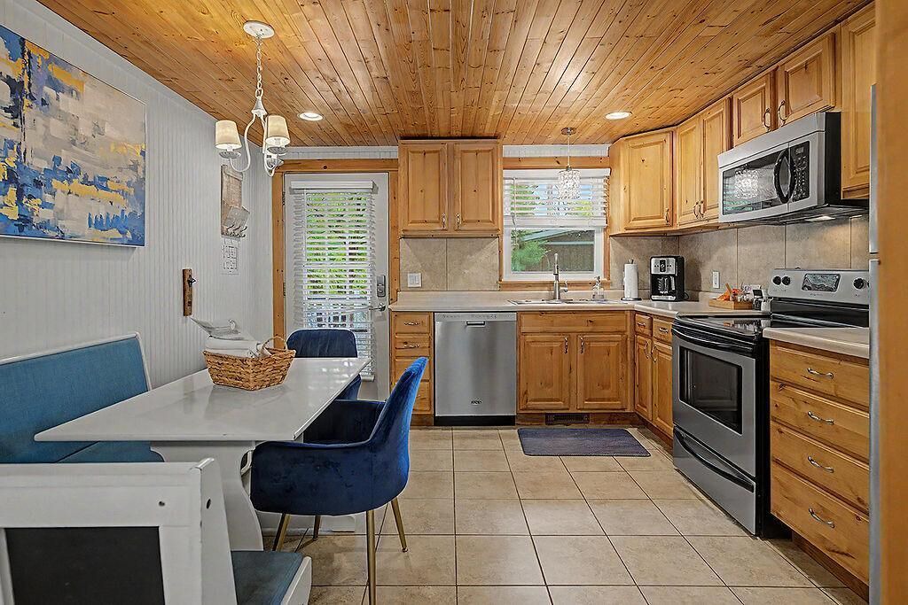 Photo of Kitchen in Saugatuck