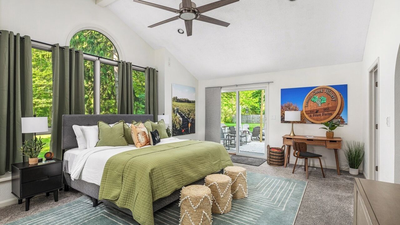 Photo of Bedroom in South Haven