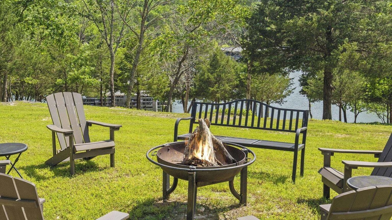 Photo of Outdoor in Branson West