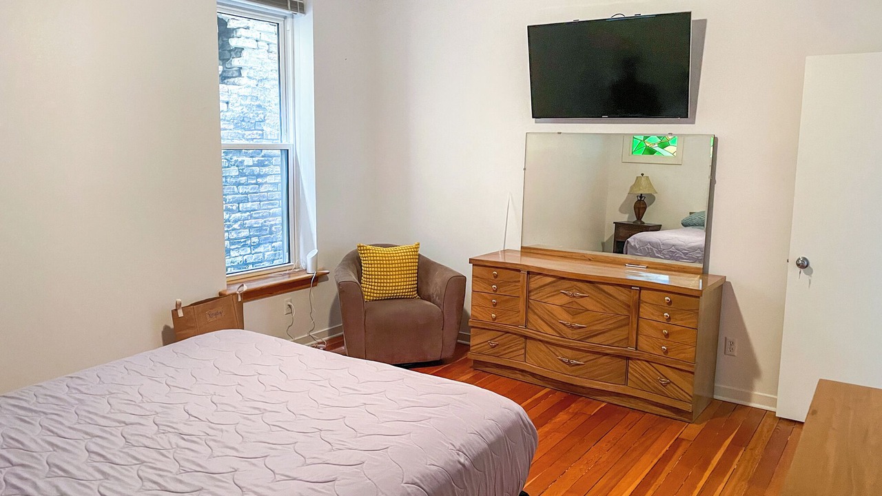 Photo of Bedroom in Downtown Kenosha