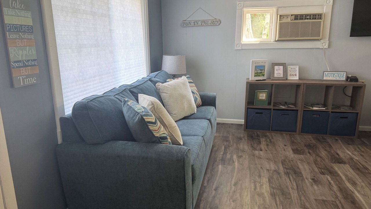 Photo of Livingroom in Manistique