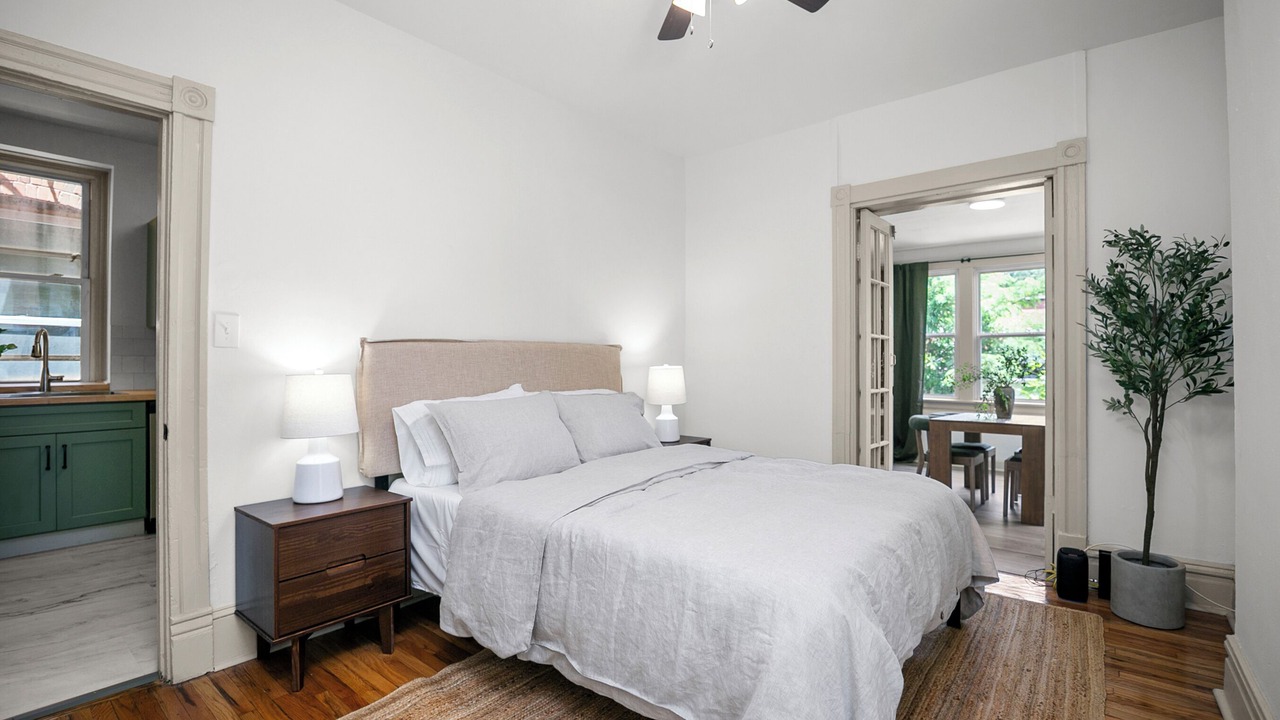 Photo of Bedroom in Shaw