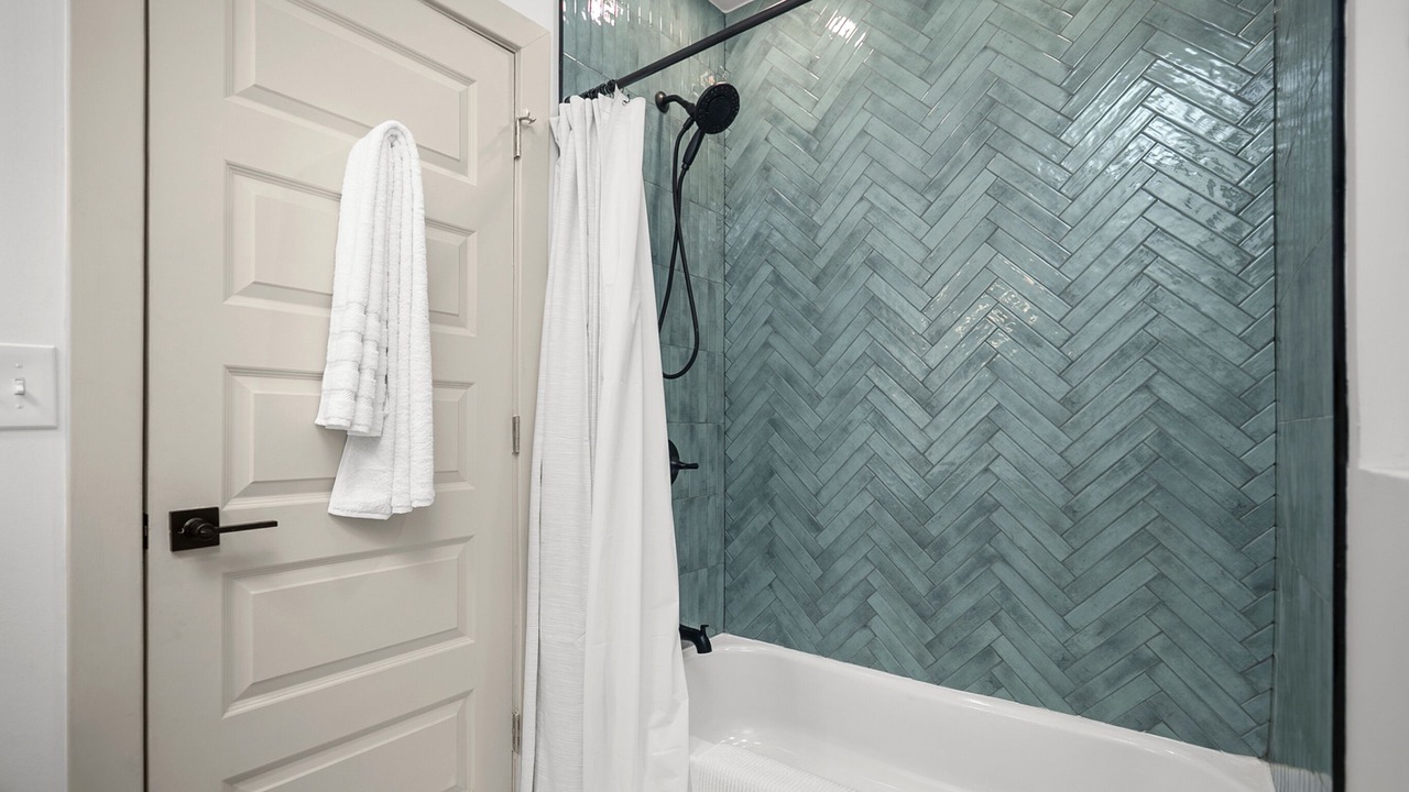 Photo of Bathroom in Shaw