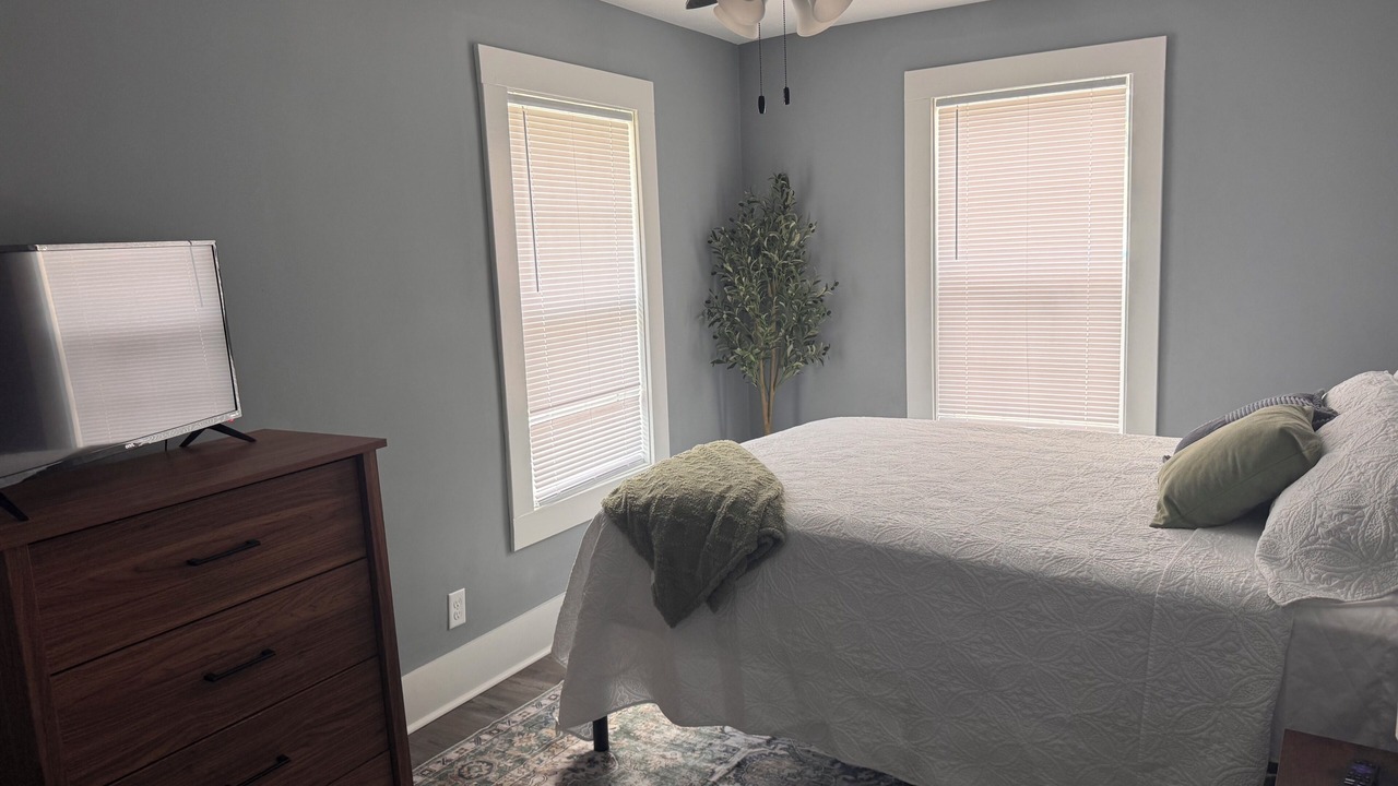 Photo of Bedroom in Taylorville