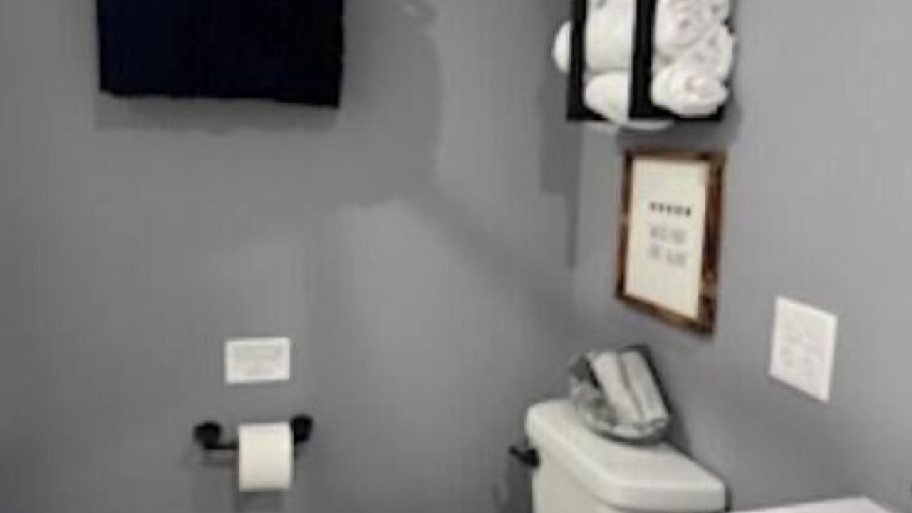 Photo of Bathroom in Taylorville