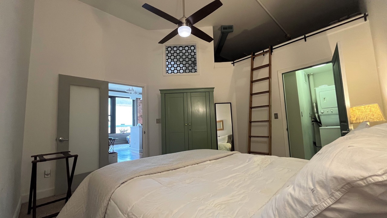 Photo of Bedroom in Old West Side