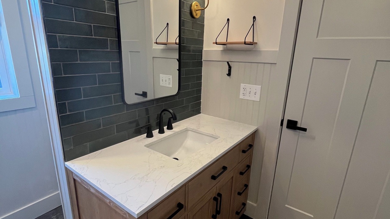 Photo of Bathroom in Central Lake