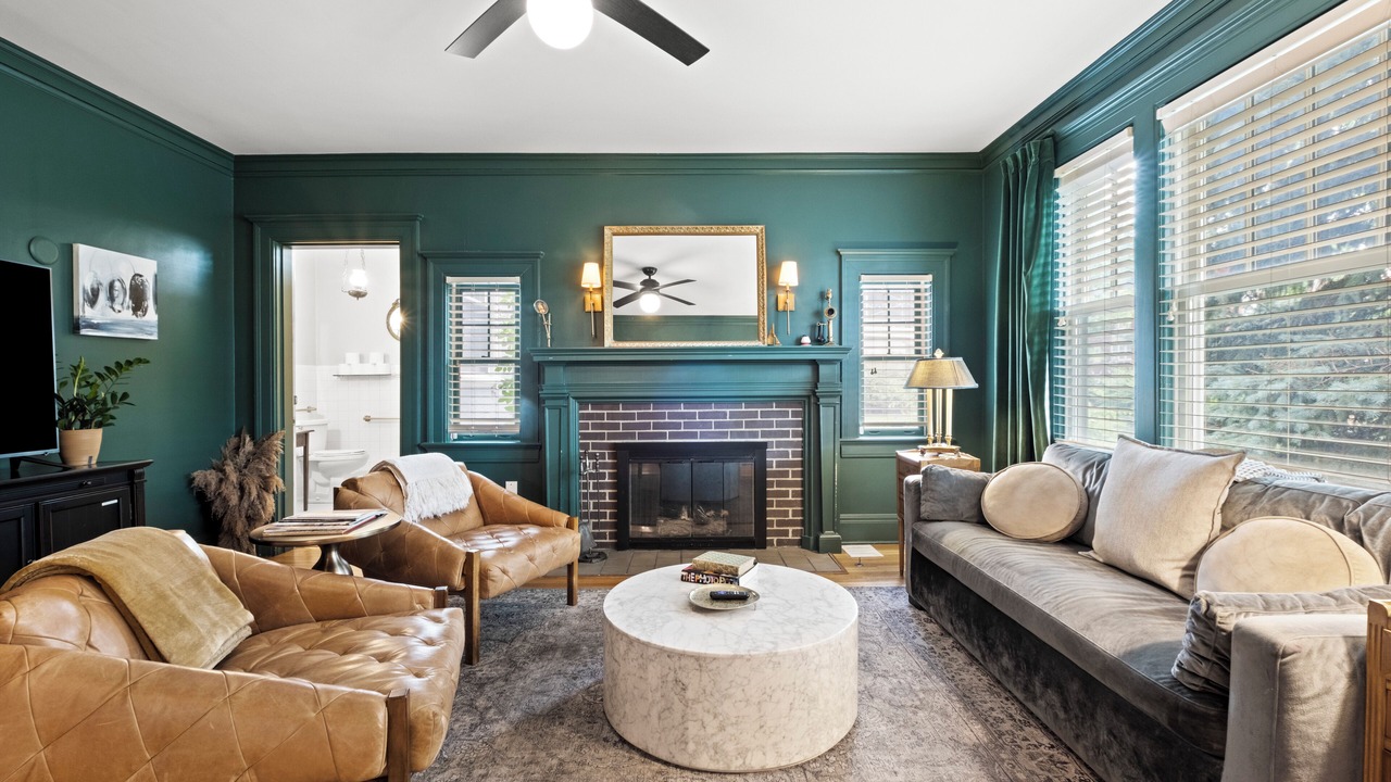 Photo of Livingroom in Southmoreland