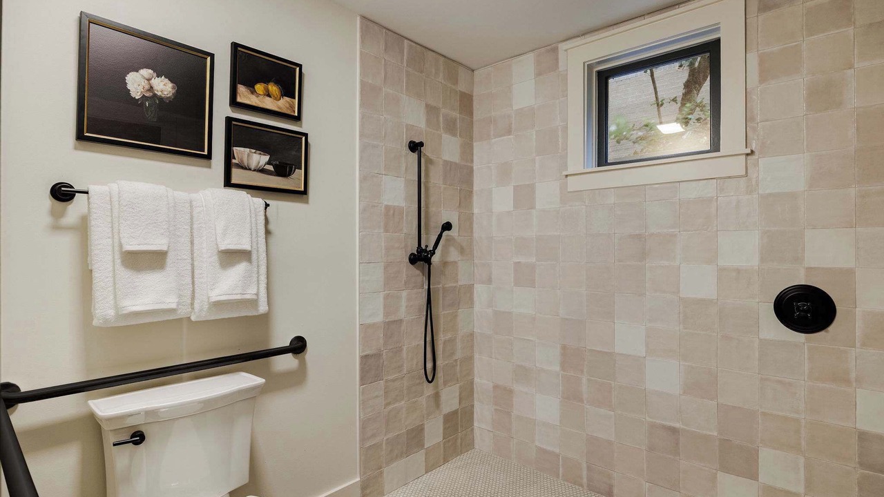 Photo of Bathroom in Touro