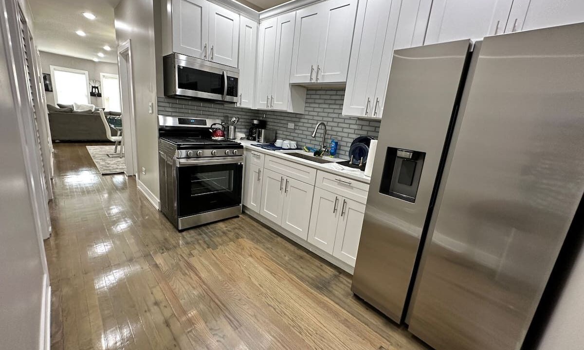 Photo of Kitchen in Greater Grand Crossing