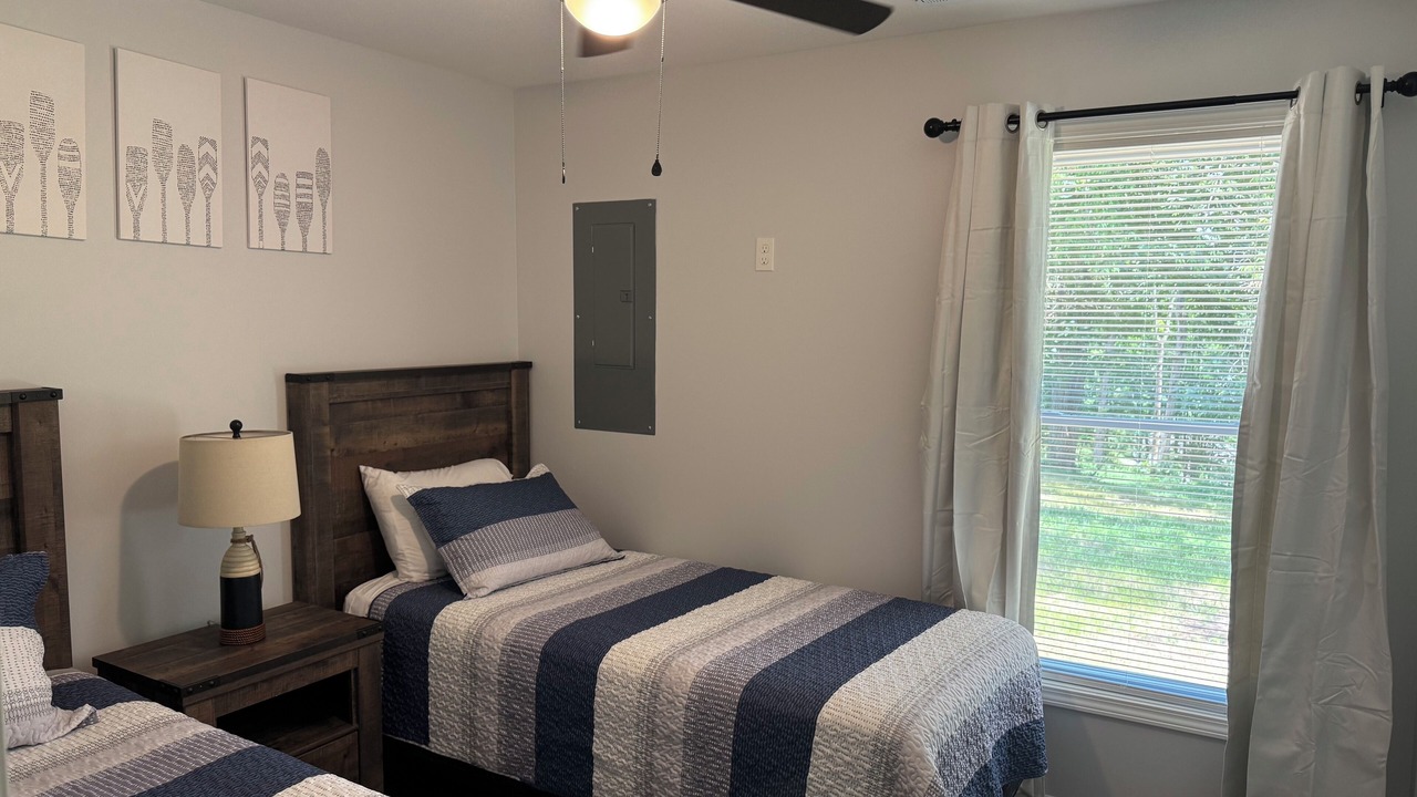 Photo of Bedroom in Benton