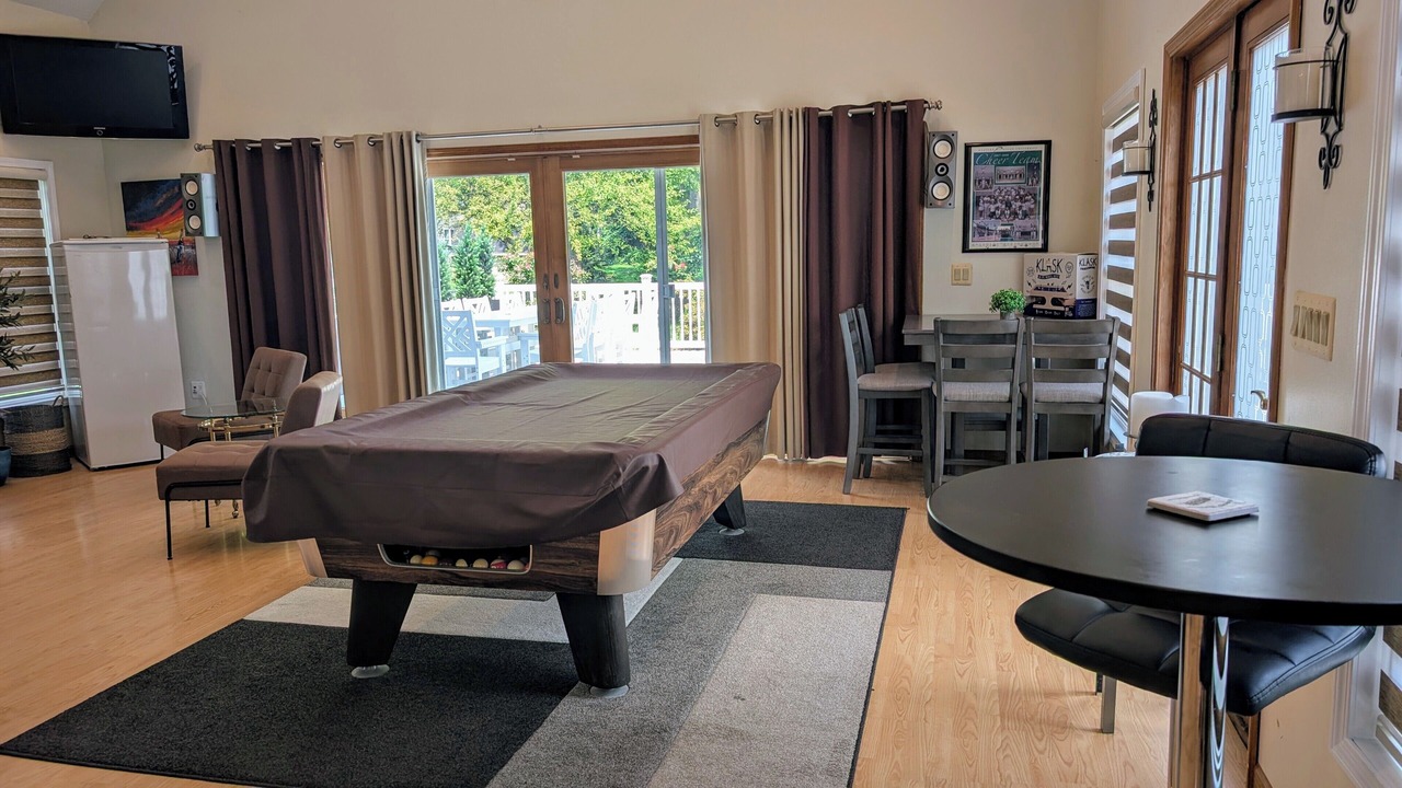 Photo of Bedroom in Romulus
