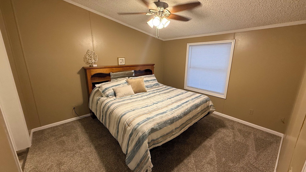 Photo of Bedroom in Sunrise Beach