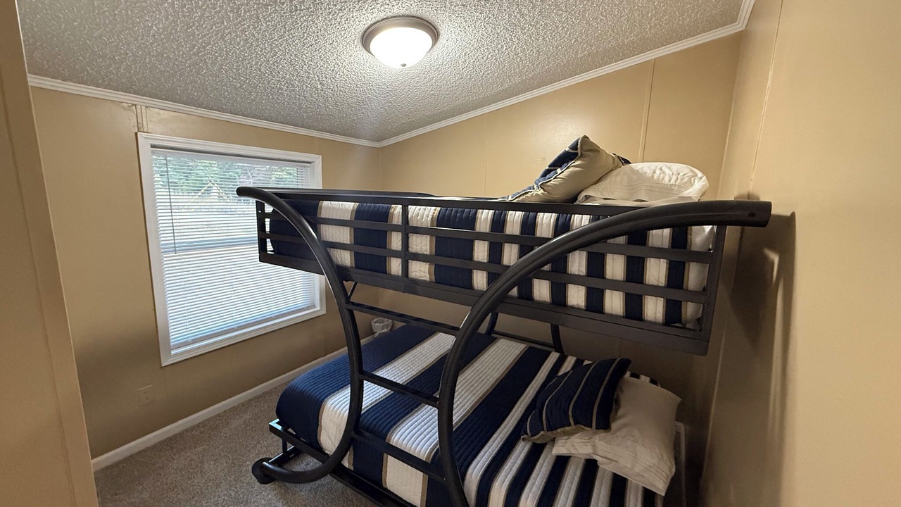 Photo of Bedroom in Sunrise Beach